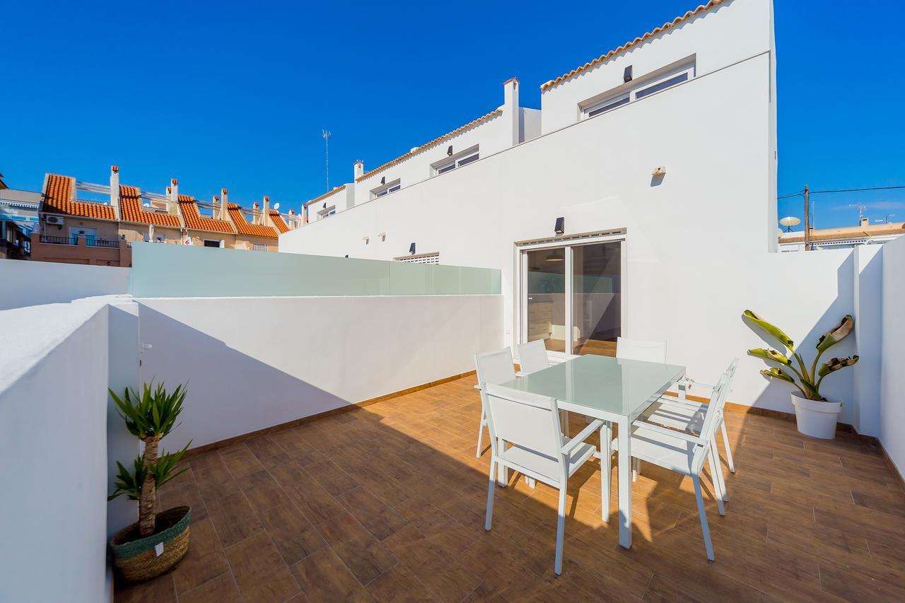 Apartamentos El Abuelo Torrevieja Exterior photo